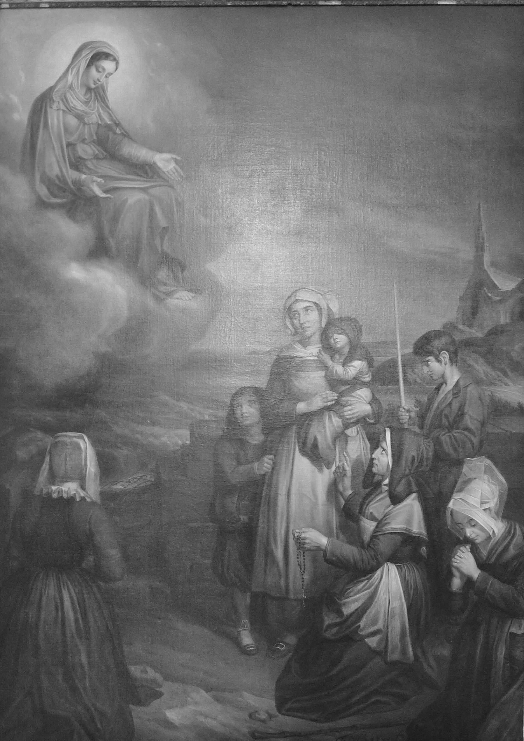 Peinture en noir et blanc : la Vierge apparaît dans les nuages au-dessus de femmes bretonnes en coiffe, agenouillées, l'une tenant un enfant