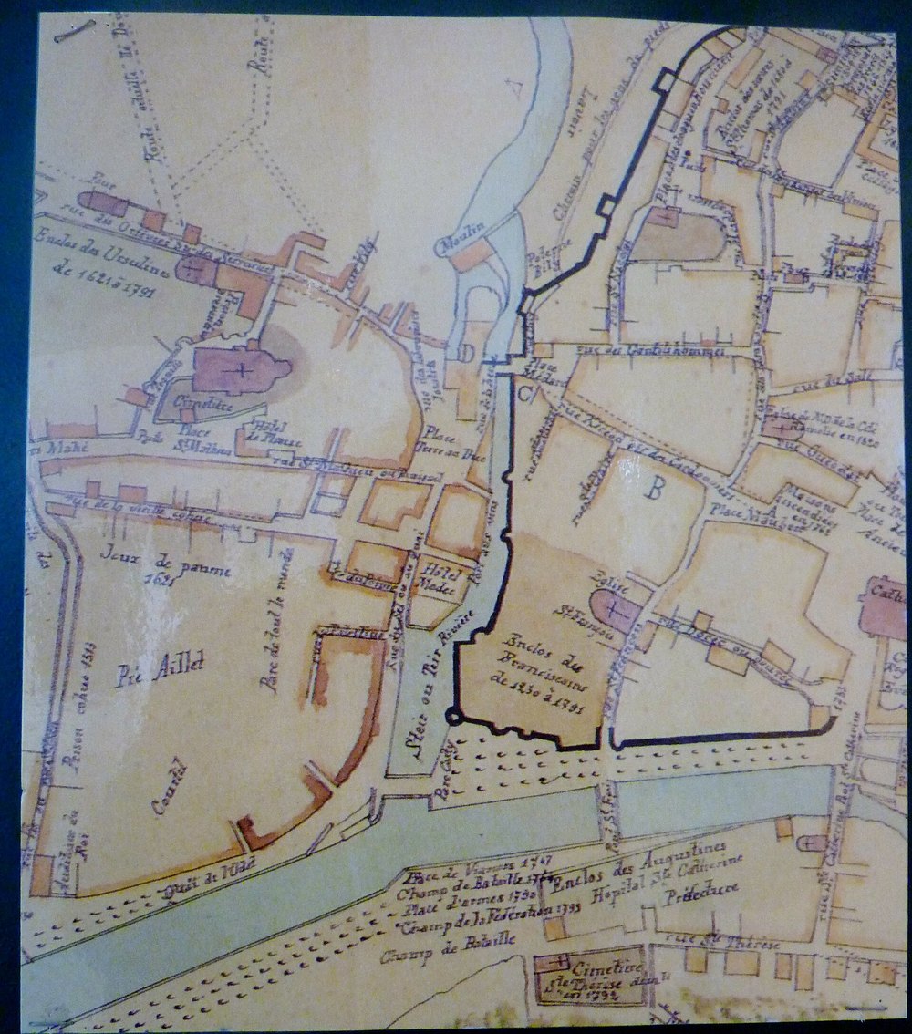 Plan ancien colorié de la ville close de Quimper, ses rues, ses remparts et la rivière de l'Odet